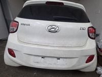 Gebraucht Hyundai i10 67 PS (49 kW) 2016 Weiß Kleinwagen