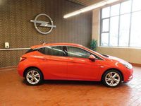 Gebraucht Opel Astra Dynamic 125 PS (91 kW) 2017 Rot Limousine