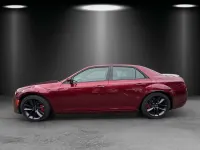 Neu Chrysler 300C 485 PS (356 kW) 2026 Velvet red pearl Limousine