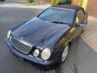 Gebraucht Mercedes CLK230 197 PS (144 kW) 2002 Blau Cabrio