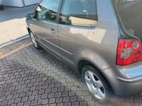 Gebraucht VW Polo 64 PS (47 kW) 2004 Grau Kleinwagen