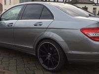 Gebraucht Mercedes C180 156 PS (114 kW) 2010 Grau metallic Limousine