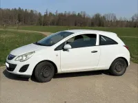 Używany Opel Corsa Selection 69 KM (50 kW) 2012 Biały Hatchback