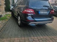 Gebraucht Mercedes ML350 Edition 1 258 PS (189 kW) 2012 Schwarz SUV