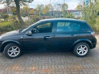 Gebraucht Opel Astra 116 PS (85 kW) 2009 Schwarz Limousine