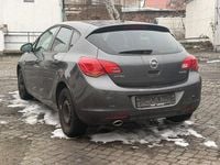 Gebraucht Opel Astra Design Edition 140 PS (102 kW) 2012 Limousine
