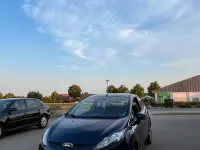 Gebraucht Ford Fiesta 60 PS (44 kW) 2012 Blau Kleinwagen