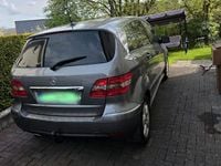 Gebraucht Mercedes B180 109 PS (80 kW) 2009 Grau Van / Kleinbus