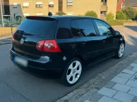 Gebraucht VW Golf V 105 PS (77 kW) 2005 Schwarz Kleinwagen