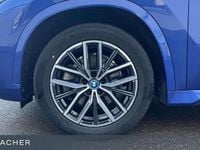 Gebraucht BMW iX1 Shadowline 230 kW (313 PS) 2023 M portimao blau metallic SUV