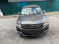 Gebraucht VW Tiguan Exclusive 125 PS (91 kW) 2015 Grau SUV