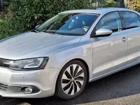 Gebraucht VW Jetta Highline 170 PS (125 kW) 2014 Silber Limousine