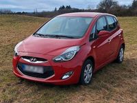 Gebraucht Hyundai ix20 90 PS (66 kW) 2014 Rot Kleinwagen