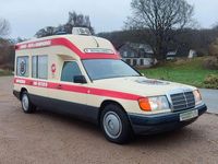 Usata Mercedes E250 90 CV (66 kW) 1993 Beige Berlina