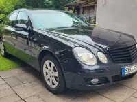 Gebraucht Mercedes E220 Avantgarde 170 PS (125 kW) 2009 Schwarz Limousine