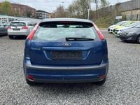 Gebraucht Ford Focus Trend 101 PS (74 kW) 2006 Blau Limousine