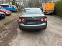 Gebraucht VW Jetta 102 PS (75 kW) 2007 Grau Limousine