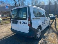 Gebraucht VW Caddy 102 PS (75 kW) 2022 Weiß Van / Kleinbus