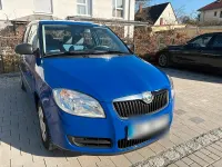 Gebraucht Skoda Fabia 44 PS (32 kW) 2008 Blau Kleinwagen