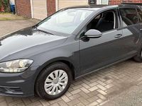 Gebraucht VW Golf VII Trendline 86 PS (63 kW) 2017 Uranograu Kleinwagen