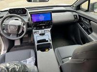 Gebraucht Toyota bZ4X 150 kW (204 PS) 2023 Precious silver SUV
