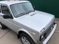 Neu Lada niva 83 PS (61 kW) 2026 Silber SUV
