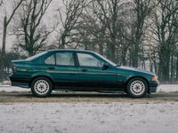 Gebraucht BMW 320 150 PS (110 kW) 1996 Grün Limousine