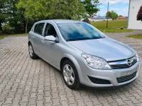Gebraucht Opel Astra 116 PS (85 kW) 2009 Silber Limousine