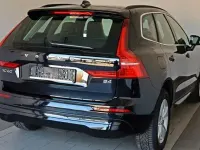Gebraucht Volvo XC60 Core 197 PS (144 kW) 2022 Onyx black / metallic (metallic) SUV