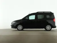 Gebraucht Mercedes T180 Progressive 116 PS (85 kW) 2025 Schwarz Van / Kleinbus