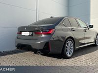 Gebraucht BMW 320 Performance 190 PS (139 kW) 2025 Grau Limousine