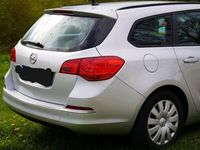 gebraucht Opel Astra Sporttourer