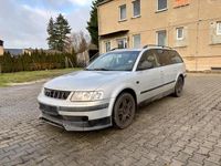 Second-hand VW Passat 150 CP (110 kW) 1999 Argintiu Break