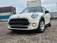 Gebraucht Mini ONE 75 PS (55 kW) 2016 Peper white Kleinwagen