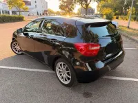 Gebraucht Mercedes A180 Style 122 PS (89 kW) 2013 Schwarz Kleinwagen