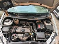 Gebraucht Peugeot 206 60 PS (44 kW) 2004 Grau Kleinwagen