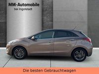 Gebraucht Hyundai i30 Style 135 PS (99 kW) 2014 Satin amber Limousine
