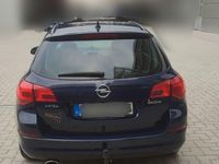 Gebraucht Opel Astra S 165 PS (121 kW) 2012 Blau Kombi