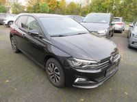 Gebraucht VW Polo Active 95 PS (69 kW) 2021 Deep black perleffekt Limousine