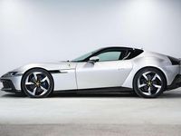 Neu Ferrari 12 Cilindri 829 PS (609 kW) 2025 Silber Coupé