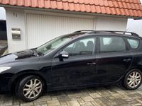 gebraucht Hyundai i30 CW 1.4 Classic Kombi schwarz unfallfrei