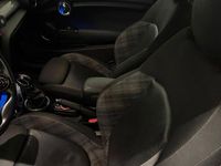 Second-hand Mini Cooper 136 CP (100 kW) 2018 Alb Hatchback