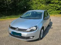 Gebraucht VW Golf VI 105 PS (77 kW) 2012 Silber Kleinwagen