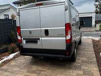 Gebraucht Peugeot Boxer 120 PS (88 kW) 2022 Silber Van