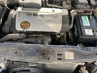 Gebraucht Opel Astra 101 PS (74 kW) 2002 Blau Kombi