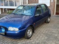 Gebraucht Ford Fiesta Style 75 PS (55 kW) 1999 Violet Kleinwagen