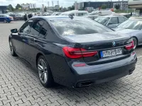 Gebraucht BMW 740 M Sport 320 PS (235 kW) 2018 Singapur grau metallic Limousine