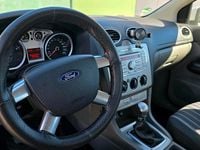 Gebraucht Ford Focus 125 PS (91 kW) 2008 Silber Limousine