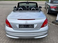 Gebraucht Peugeot 207 CC Active 120 PS (88 kW) 2013 Grau Cabrio