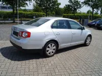 Gebraucht VW Jetta Comfortline 105 PS (77 kW) 2005 Silber Limousine